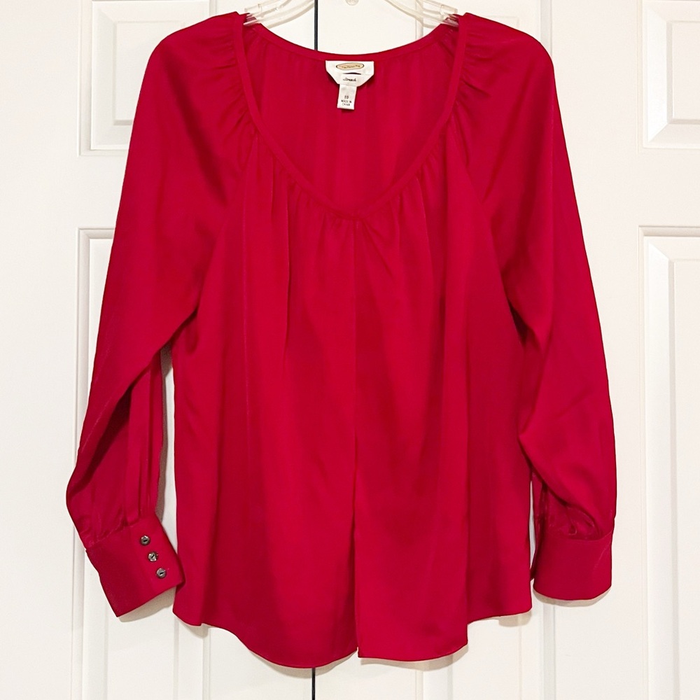 Talbots 100% Silk Vibrant V-Neck Red Blouse with ruched collar long sleeves. 10 - Picture 7 of 14
